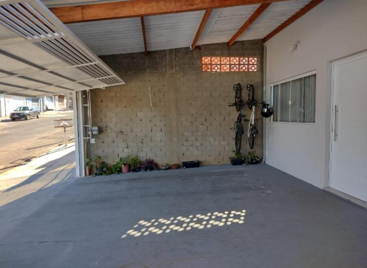 בוטוקאטו Casa Inteira, Grande Suite, Dois Chuveiros, Sala ,Cozinha E Garagem Privativa Total Conforto, Melhor Que Hotel! מראה חיצוני תמונה